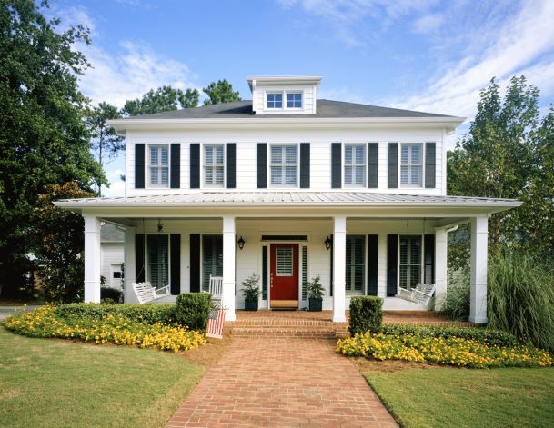 farmhouse-style-front-porch