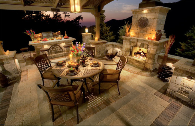 outdoor-dining