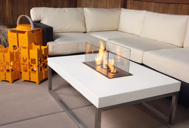 Tables for your Outdoor Living Room